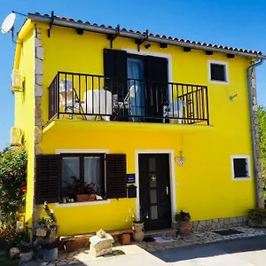 https://apartment-josipa-premantura.in-istria.net